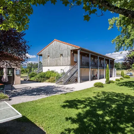 Les Quatre Vents Hotel Courpiere Exterior photo